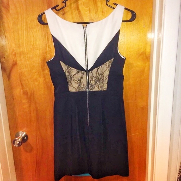 Bebe Dress - Picture 2 of 3